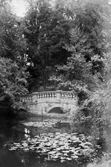 Images Dated 11th November 2002: bridge, black & white, black + white, black and white, circa, historical, archival