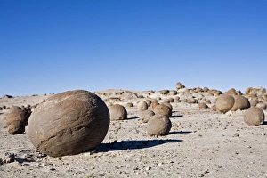 Cancha de Bochas - round stones at National Park Parque Provincial Ischigualasto, Central Andes, Argentina Cancha de Bochas - round stones at National Park Parque Provincial Ischigualasto, Central Andes, Argentina