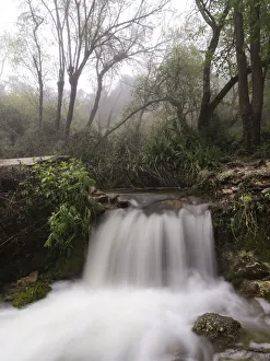 Cataract produced by the rupture of an old dam Cataract produced by the rupture of an old dam