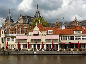 Central station and tourist office in Amsterdam Central station and tourist office in Amsterdam