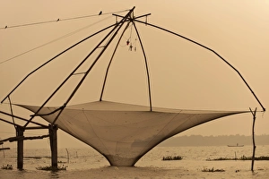 Chinese fishing net, Vembanad lake, Kerala, India Chinese fishing net, Vembanad lake, Kerala, India