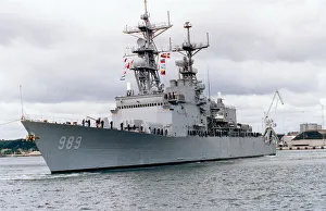 Destroyer USS Deyo arriving in port Destroyer USS Deyo arriving in port