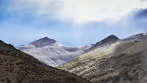 dramatic landscape sunlight on snow capped mountain peak on the way to leh ladakh dramatic landscape sunlight on snow capped mountain peak on the way to leh ladakh