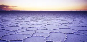 Dusk, Salar de Uyuni, Salt Lake, Altiplano, Bolivia Dusk, Salar de Uyuni, Salt Lake, Altiplano, Bolivia