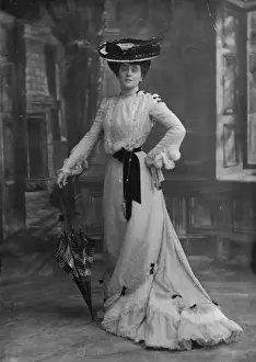 Edwardian Fashion Prints: Edwardian Pose
