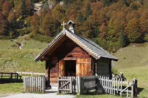 Eng-Alm, small chapel on mountain pasture, Grosser Ahornboden, pasture with maple trees Eng-Alm, small chapel on mountain pasture, Grosser Ahornboden, pasture with maple trees
