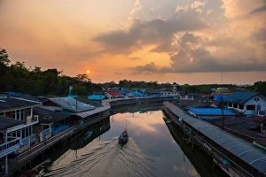 Fisherman life of Ban Nam Chiew, Trat Thailand Fisherman life of Ban Nam Chiew, Trat Thailand