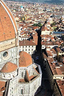 Florence Cathedral (Il Duomo di Firenze) & Florence Streets - Florence, Italy Florence Cathedral (Il Duomo di Firenze) & Florence Streets - Florence, Italy
