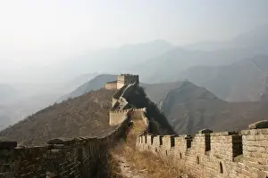 Tranquil Mountain Scenery Prints: Great Wall