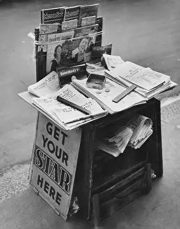 London Street Scene 1950s Prints: Honour System