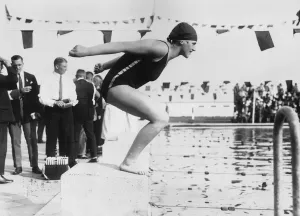 Female Swimmer Prints: Diving Start