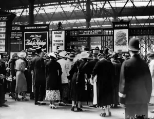 Victorian Era Transport Prints: Off To The Races