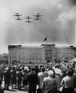 Royalty Prints: Shackletons of RAF Coastal Command Fly Past Print