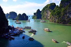 Iconic view on Ha Long Bay from Hang Sung Sot ( Iconic view on Ha Long Bay from Hang Sung Sot (