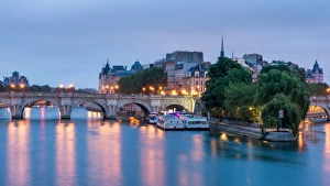 Ile de la Cite and Seine river, Paris, France Ile de la Cite and Seine river, Paris, France