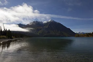 Kathleen Lake, Kings Throne behind, St. Elias Mountains, Kluane National Park and Reserve Kathleen Lake, Kings Throne behind, St. Elias Mountains, Kluane National Park and Reserve