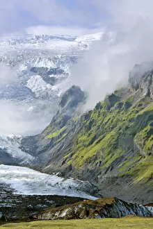 Kviarjoekull glacier, a part of Vatnajoekull, Southern Region, Iceland Kviarjoekull glacier, a part of Vatnajoekull, Southern Region, Iceland