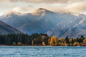 Lake Wanaka in autumn season, New Zealand Lake Wanaka in autumn season, New Zealand