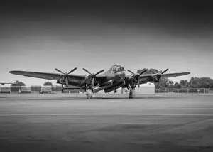 Lancaster Bomber Print - 484566097