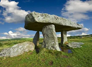 Lanyon Quoit, megalithic burial dolmen from the Neolithic period, circa 4000 to 3000 BC Lanyon Quoit, megalithic burial dolmen from the Neolithic period, circa 4000 to 3000 BC