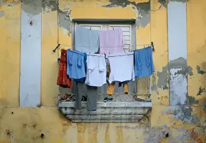 Images Dated 2nd August 2012: Hanging Laundry Print