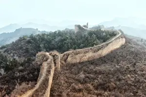 International Landmark Prints: A long wall