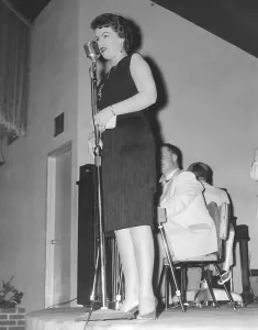 Vintage Singer Performances Prints: Patsy Cline Performing