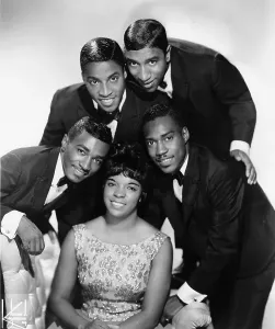 Retro Pop Music Icons Prints: Photo of Ruby & The Romantics