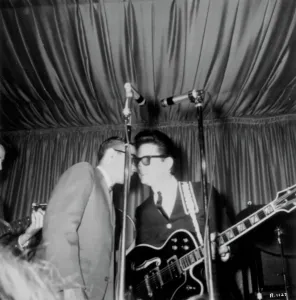 Retro Music Performances Prints: Roy Orbison Performs