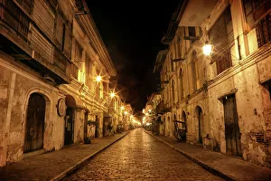 Travel imagery/unesco world heritage/midnight calle crisologo vigan city Travel imagery/unesco world heritage/midnight calle crisologo vigan city