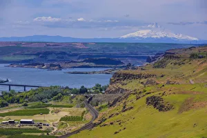 Mount Hood and Columbia River, Maryhill, Washington State, USA Mount Hood and Columbia River, Maryhill, Washington State, USA
