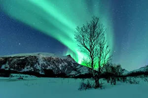Northern Lights over the Lofoten Islands in Norway Northern Lights over the Lofoten Islands in Norway