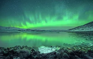 Northern lights with reflection at Jokulsarlon Northern lights with reflection at Jokulsarlon