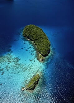 Images Dated 31st December 1999: Palau, Rock Islands, aerial view