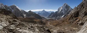 Panoramic view of the mountains from Chola pass Panoramic view of the mountains from Chola pass