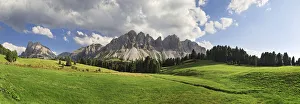 Panoramic view of the Rungtscher Wiesen meadows near Halslhuette mountain lodge Panoramic view of the Rungtscher Wiesen meadows near Halslhuette mountain lodge
