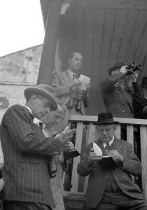 Horse Racing England Prints: Comparing Notes