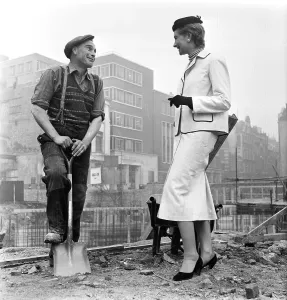 Friendly Chat Print, 1st May 1954