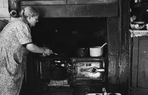 East End London Prints: Cooking On Range