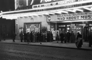 Picture Post Archives Prints: Cinema Queue