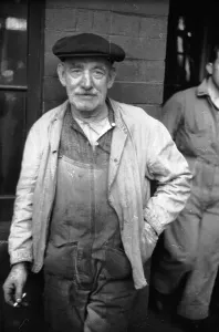 Clydebank Shipyard Prints: Shipbuilder