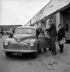 Vintage Vehicle Images Prints: Morris Testing