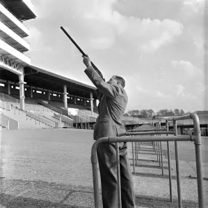 Horse Racing In England Prints: Taking Aim