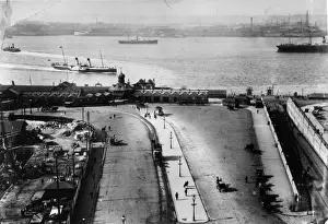 Liverpool Pier Head Prints: Pier head