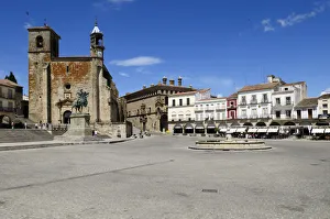 Plaza Mayor, city square with San Martin church, Trujillo, Extremadura, Spain, Europe Plaza Mayor, city square with San Martin church, Trujillo, Extremadura, Spain, Europe