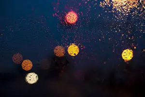 Waterdrop Photography Prints: Raindrops on a car window