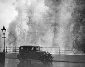 Great british seaside/scarborough yorkshire coast/scarborough promenade wall water Great british seaside/scarborough yorkshire coast/scarborough promenade wall water