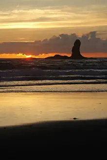 Olympic Coast Beach Prints: Second Beach at La Push, Olympic Coast, Washington, USA