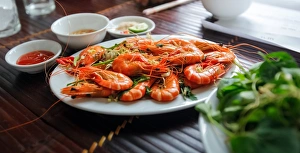 Steamed Prawns with Lemongrass Steamed Prawns with Lemongrass