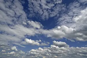 Stratocumulus Cloud Formation Prints: Stratocumulus clouds